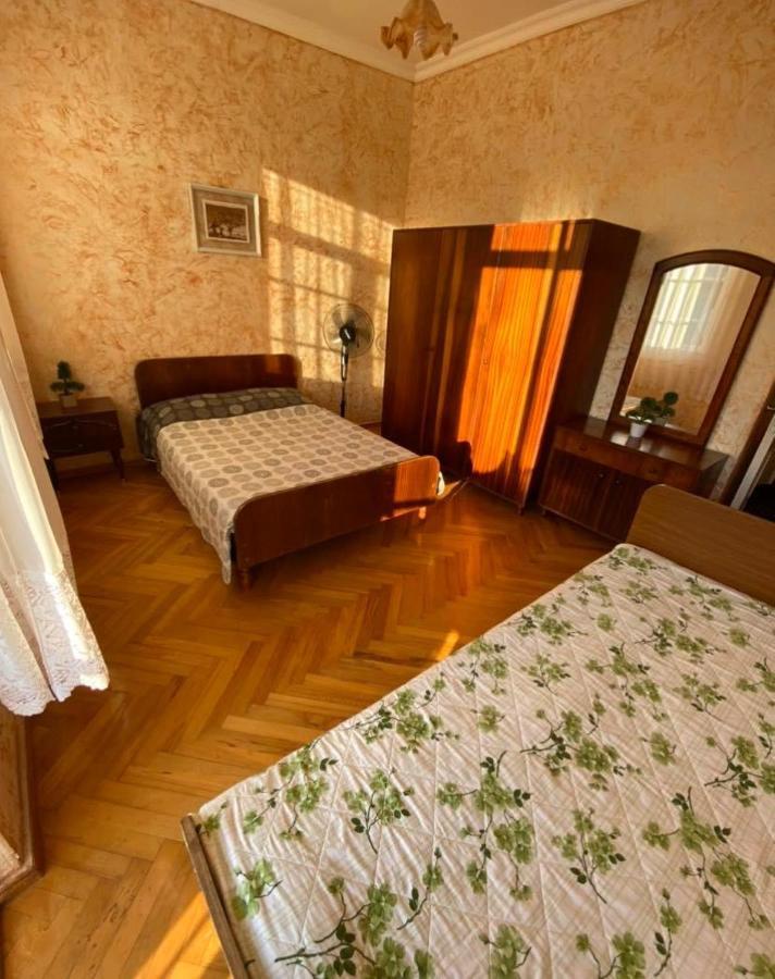 Guest House Lazuri Sarpi Eksteriør billede