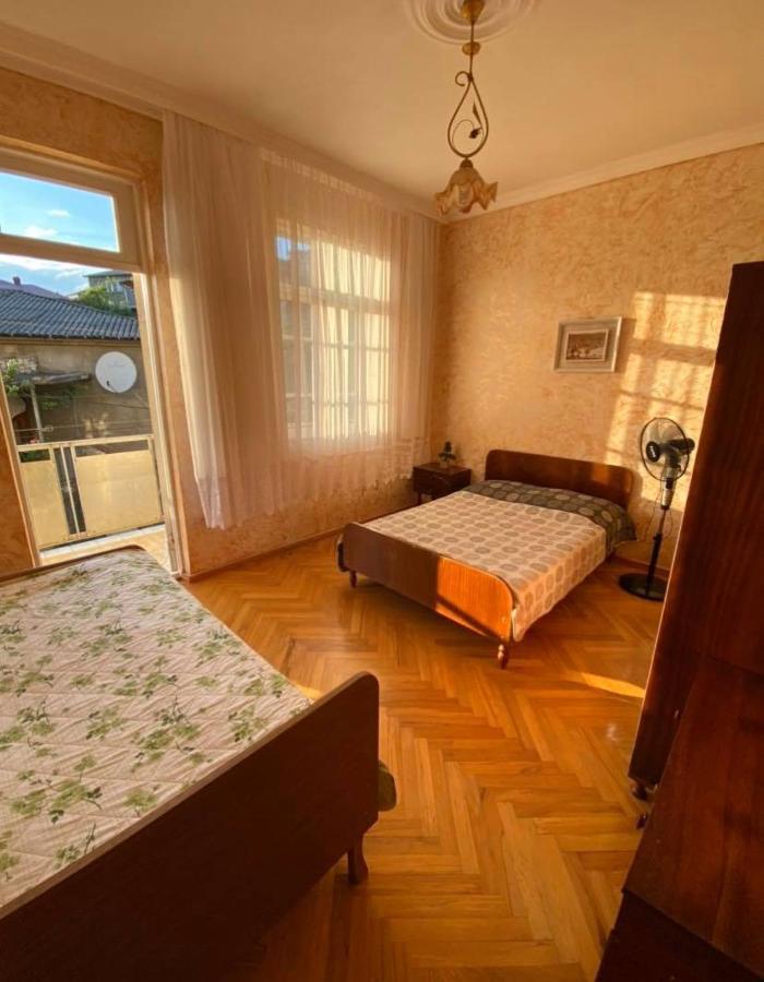 Guest House Lazuri Sarpi Eksteriør billede